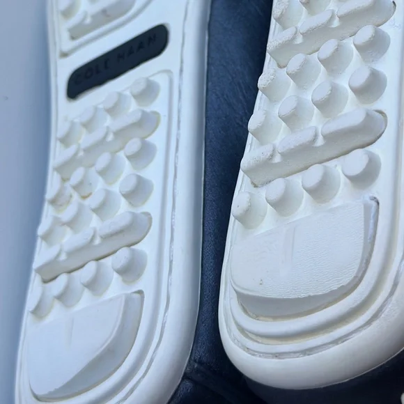 Cole Haan Grand OS Boat Shoes 9.5W Navy Leather Studded Heel - Picture 8 of 16